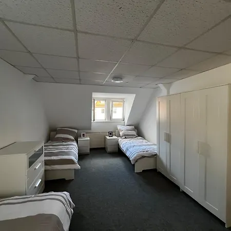 Monteurzimmer Fuer 6-12 Personen In * Erfurt