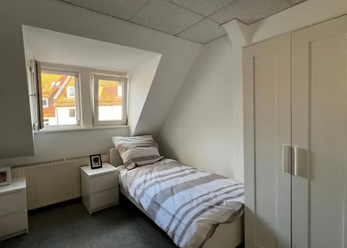 Lägenhet Monteurzimmer Fuer 6-12 Personen In Erfurt